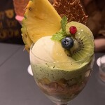 パフェ、珈琲、酒、佐藤 - 