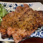 炭火焼専門食処 白銀屋 - 