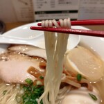 函館塩ラーメン 五稜郭 - 麺リフトは相変わらずヘタクソですいません