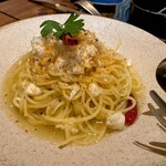 Mrs.KINGSMAN - 白身魚とボッタルガの柚子胡椒ペペロンチーノ