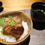 割烹 米三つ - お肉はもちろん!ご飯うまうまです♪お吸い物、ご飯にかけても良かったかも〜♪どちらも美味し。