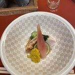 青山やまと - 蒸し鶏胡麻酢かけ　なかなか凝った一品　胡麻酢が最高