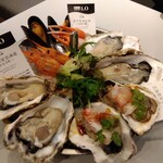 8TH SEA OYSTER Bar - 