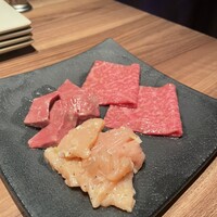 焼肉うしごろ 新宿三丁目店 - 