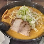 らーめん青竜 - これぞ味噌ラーメンという風体の、こく旨味噌ラーメン900円