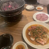 炭火焼肉ホルモン うしごろ 中目黒店 - 