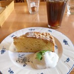 ビッテ - マンゴーケーキとアイスコーヒー