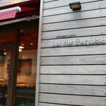 ラ・ヴィ・エクスキーズ - 