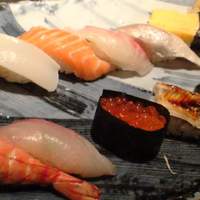 魚心 新宿総本店 - 握り盛り合わせ