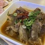 焼肉 もく蓮 - すじ煮込み　400円