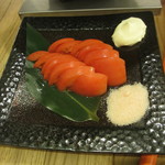 東京馬焼肉　三馬力 - 熊本県産のおいしい冷やしトマト