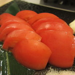 東京馬焼肉　三馬力 - 熊本県産のおいしい冷やしトマト