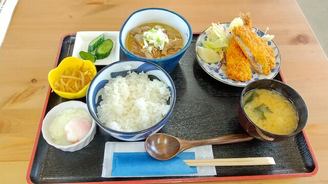 お食事処・酒房 つばめ - 浜吉田（食堂）の写真