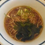 ファミリー食堂 山田うどん食堂 - ミニカレー丼朝定食420円のおそば(2023.10.6)