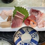 新潟本町 鈴木鮮魚 - お刺身色々