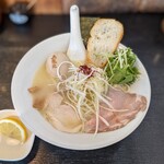 Joukigen Itadaki - 鶏白湯(塩)＋味玉