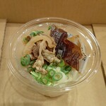ディオ - ミニカップ肉うどん (税抜)119円→83円 ※開封後 (2023.10.09)