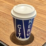 ザ・シティ・ベーカリー - ブレンドコーヒーTo Go475円