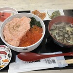 Gannen - 羅臼産とろサーモンたたきと極上イクラ丼 1880円