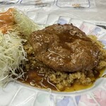 レストランばーく - ドライカレーハンバーグ（ドライカレー少なめ）