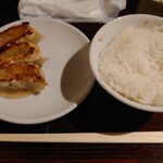 Ooya Gyouzaten - 餃子とご飯