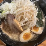 らあ麺 やったる 新宿店 - 