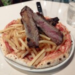 Cento per Cento  仙台泉店 - スペアリブとポテトののせたピッツァ・アメリカーノ