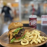 R-S - 『和牛Smash'n Avocado Burger¥2,290』 ※ポテト&ドリンクSET