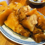 金陵 - 豚足（420）でたっぷり