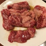 炭火焼肉 金角 - カルビ