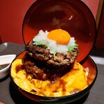 全席個室居酒屋 にっぽん市 - オムデミハンバーグ丼 