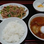 莉佳飯店 - 