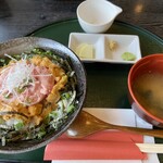 Kaisen Don - ウニトロ丼