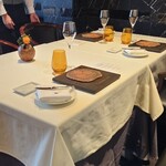 ナベノ-イズム - テーブル席