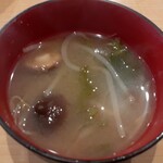 山王夢食堂 - 椎茸の出汁が効いた味噌汁‥