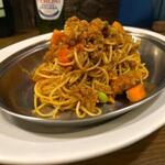デニーロ - 鶏ひき肉と野菜のキーマカレースパゲッティ