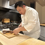 きたしんち 弓場慎之佑 - 