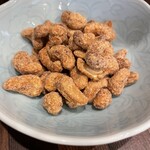 11区担担面 - スパイシーカシューナッツ