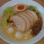 Gorumen - 肉盛り極み鶏、うずらトッピング