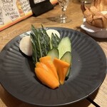 炭火伊酒屋 フォルトゥーナ - 季節野菜のさっぱり浅漬け