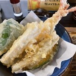 味奈登庵 - ごぼう、かぽちゃ、エビ、ピーマン、おくら