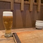 鳥茂 - 初めの一杯にはお店もかなり拘っていますね。気配りが嬉しい。