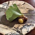 京都和久傳 - イチョウの葉の演出