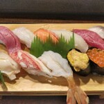 Takee Sushi - おまかせ12貫3300円！