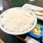 定食専門店 小満津 - 