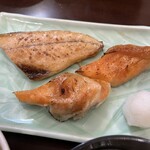 魚心 - 鯖　鮭ハラス