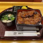 蒲衛門 - 豚重(しょうゆ)