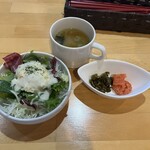 Sousaku Baru Atashinchi - サラダ、スープ、明太子・高菜