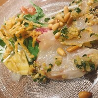 カントニーズ 燕 - パクチー入ってる前菜