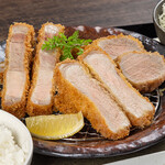 Tonkatsu Sakuratei - 贅沢 特上3種盛り定食
